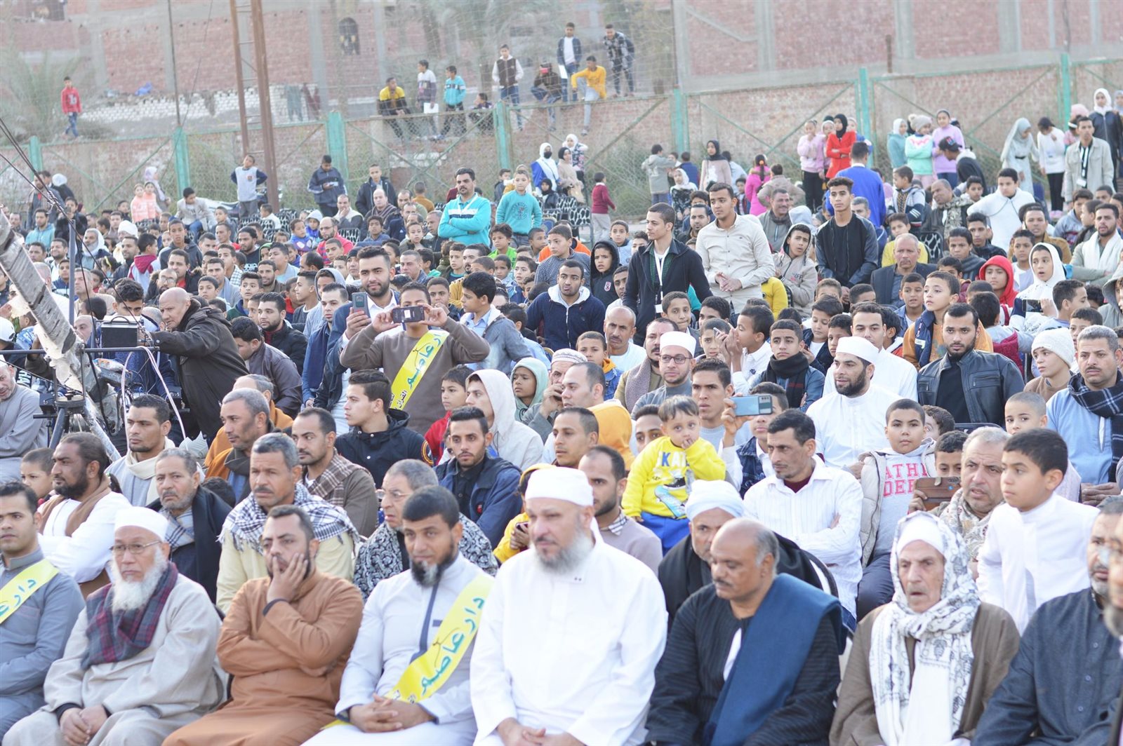 بالصور والفيديو : قرية أبورجوان تكرم 115 من حفظة القرآن الكريم بينهم الأولى على العالم