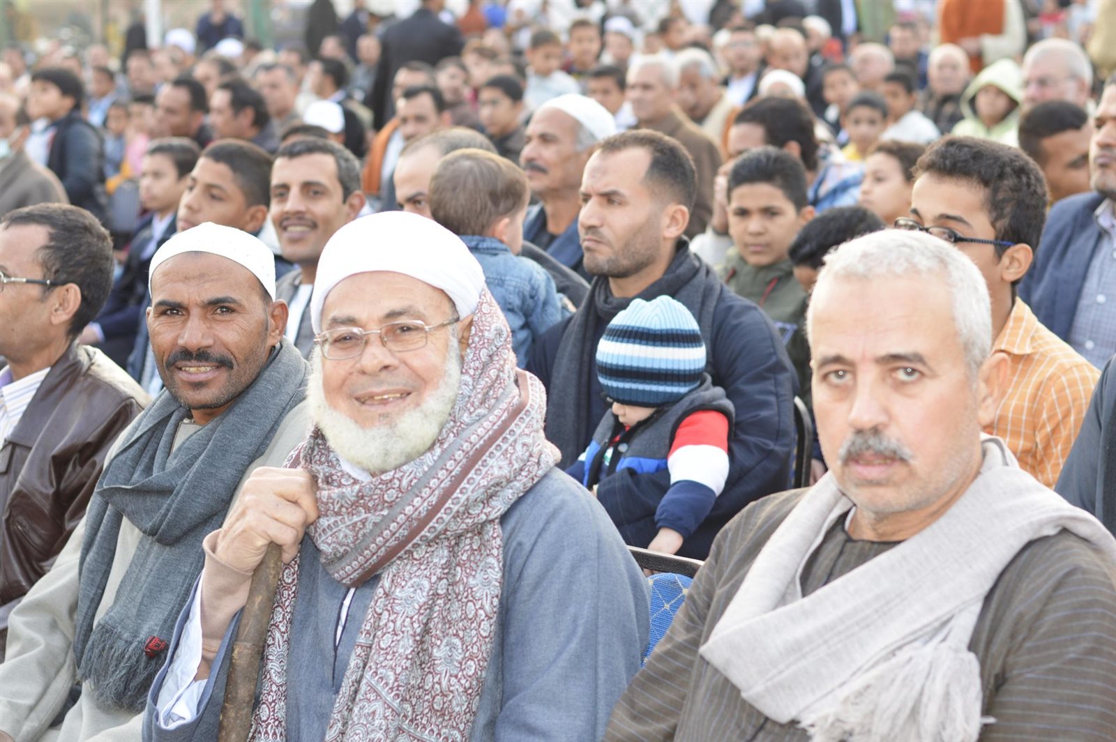 بالصور والفيديو : قرية أبورجوان تكرم 115 من حفظة القرآن الكريم بينهم الأولى على العالم