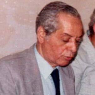 الأستاذ محمد لبنه